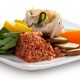 Obiad - roladki z dorsza i cukinii z migdałami na czerwonym ryżu